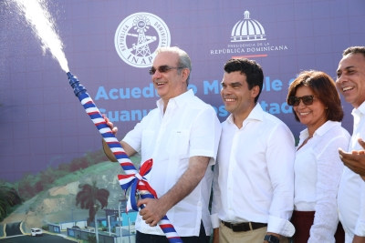 Presidente Luis Abinader y Wellington Arnaud, director del INAPA, inauguran Acueducto Múltiple Guanuma-Los Botados, provincia Monte Plata