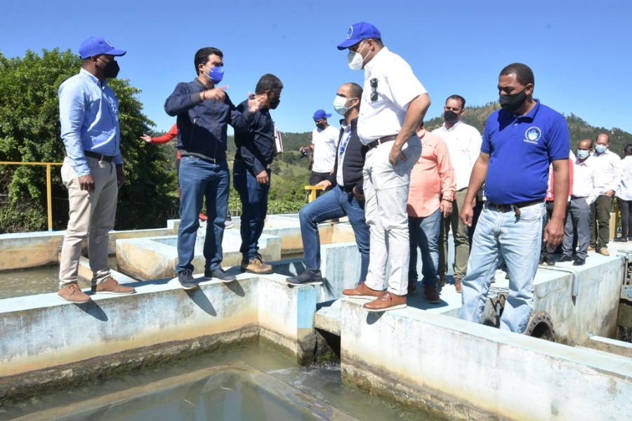 El INAPA y CORAAVEGA aúnan esfuerzos para restaurar acueductos de La Vega