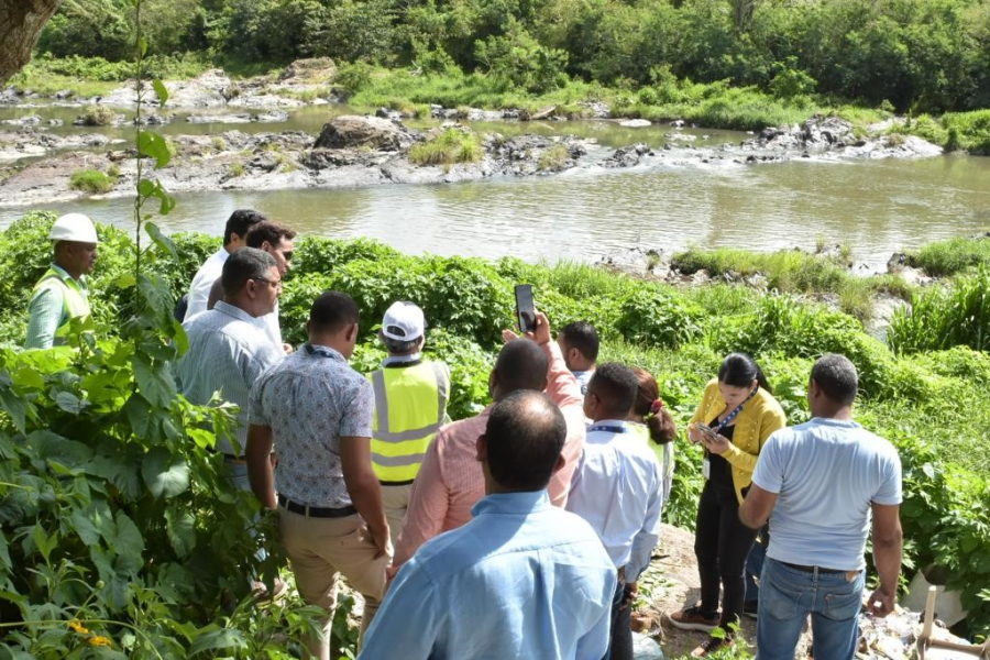 Gobierno inicia saneamiento del río Seibo con alcantarillado sanitario