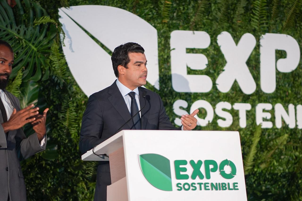 Wellington Arnaud, director ejecutivo del INAPA, durante su participación en Expo Sostenible 2026.